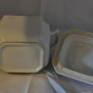 Fransk sukkerkrukke i porcelæn