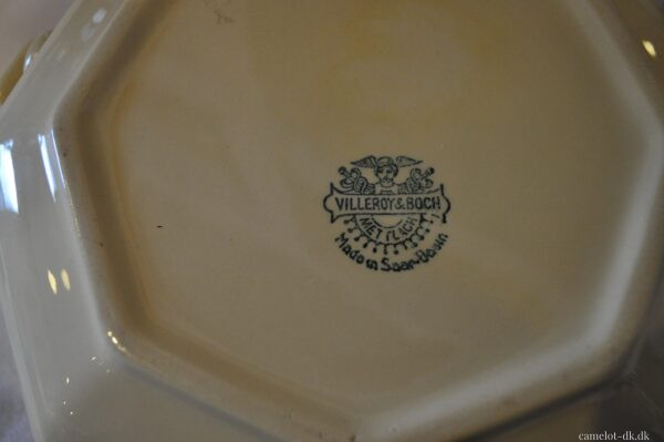 Fransk terrin med låg