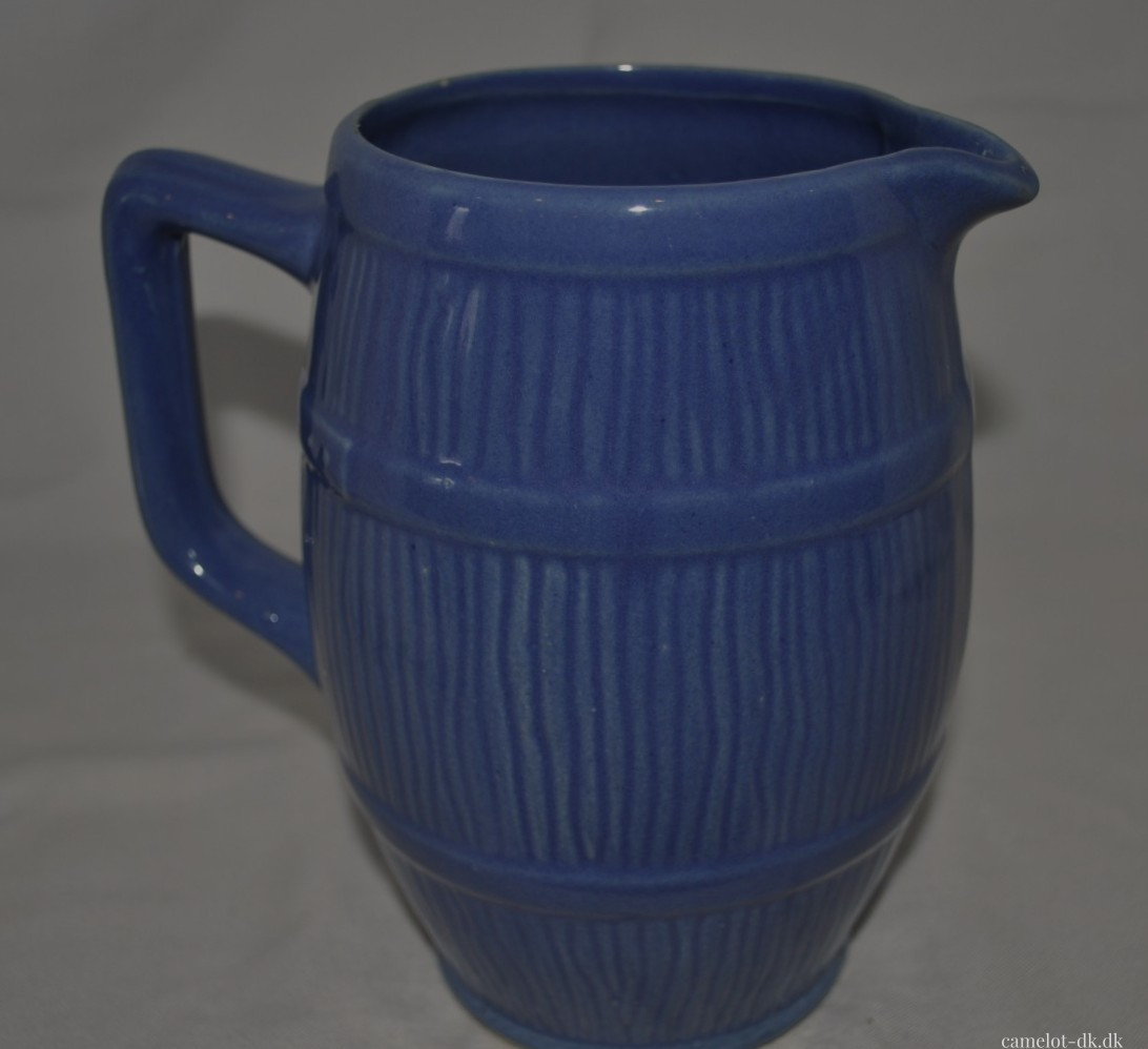 Fransk kande i blålig farve