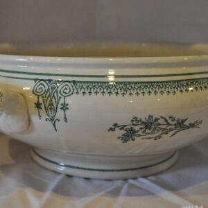 Gammel fransk terrin uden låg