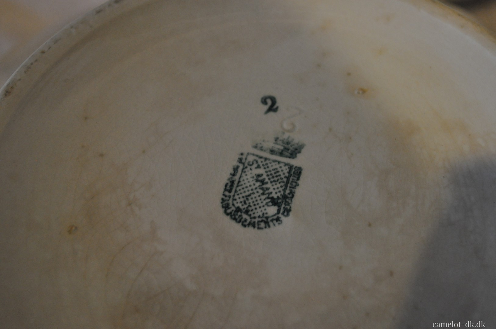 Fransk terrin med låg