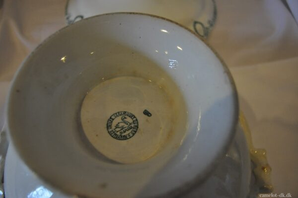 Fransk terrin med låg