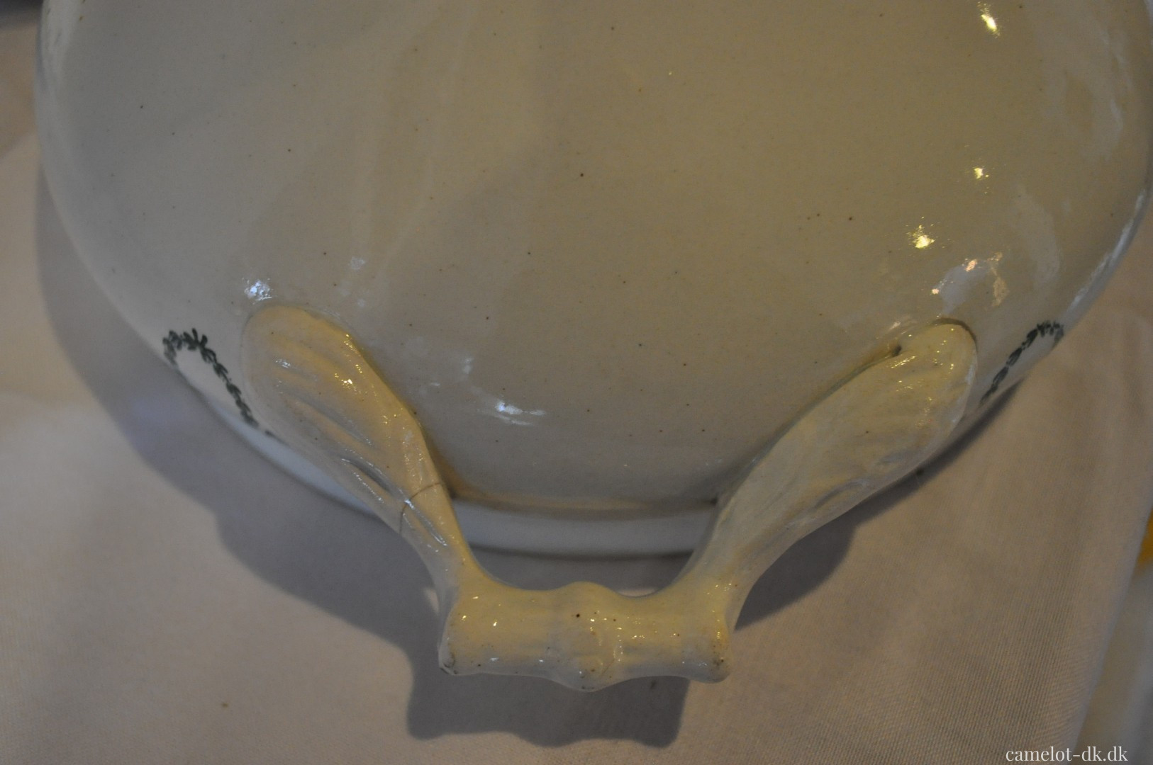 Fransk terrin med låg