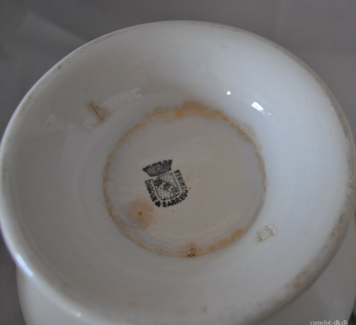 Fransk terrin med låg