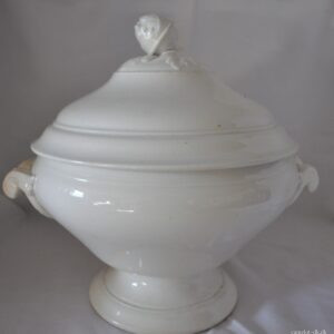 Fransk terrin med låg