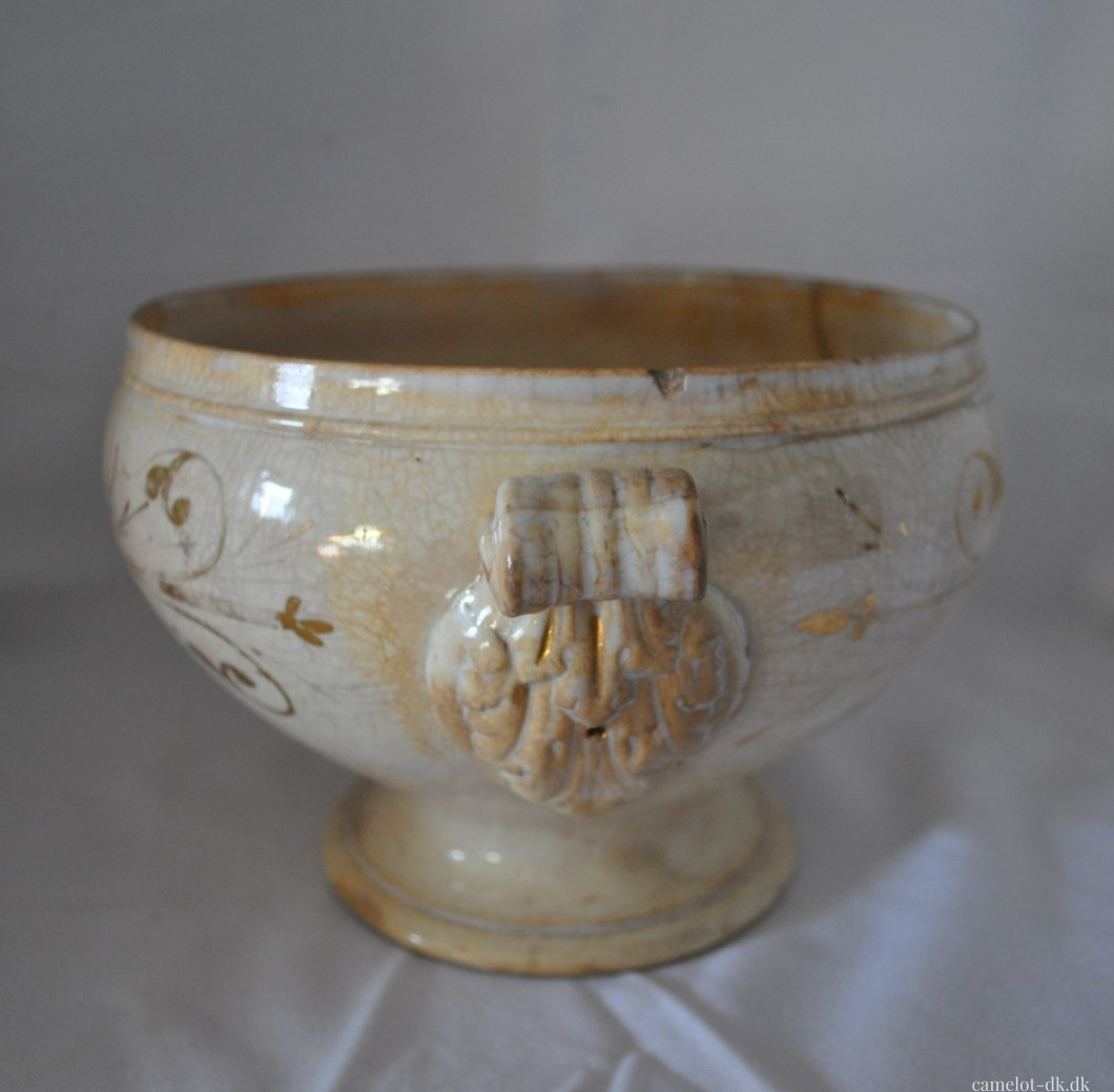 Fransk terrin uden låg.