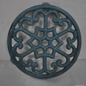 Fransk bordskåner i jern.