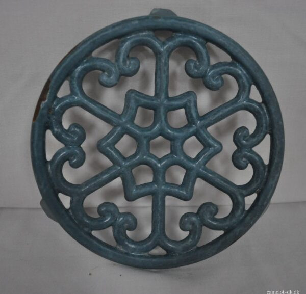 Fransk bordskåner i jern.