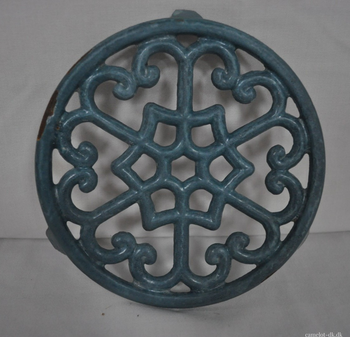 Fransk bordskåner i jern.