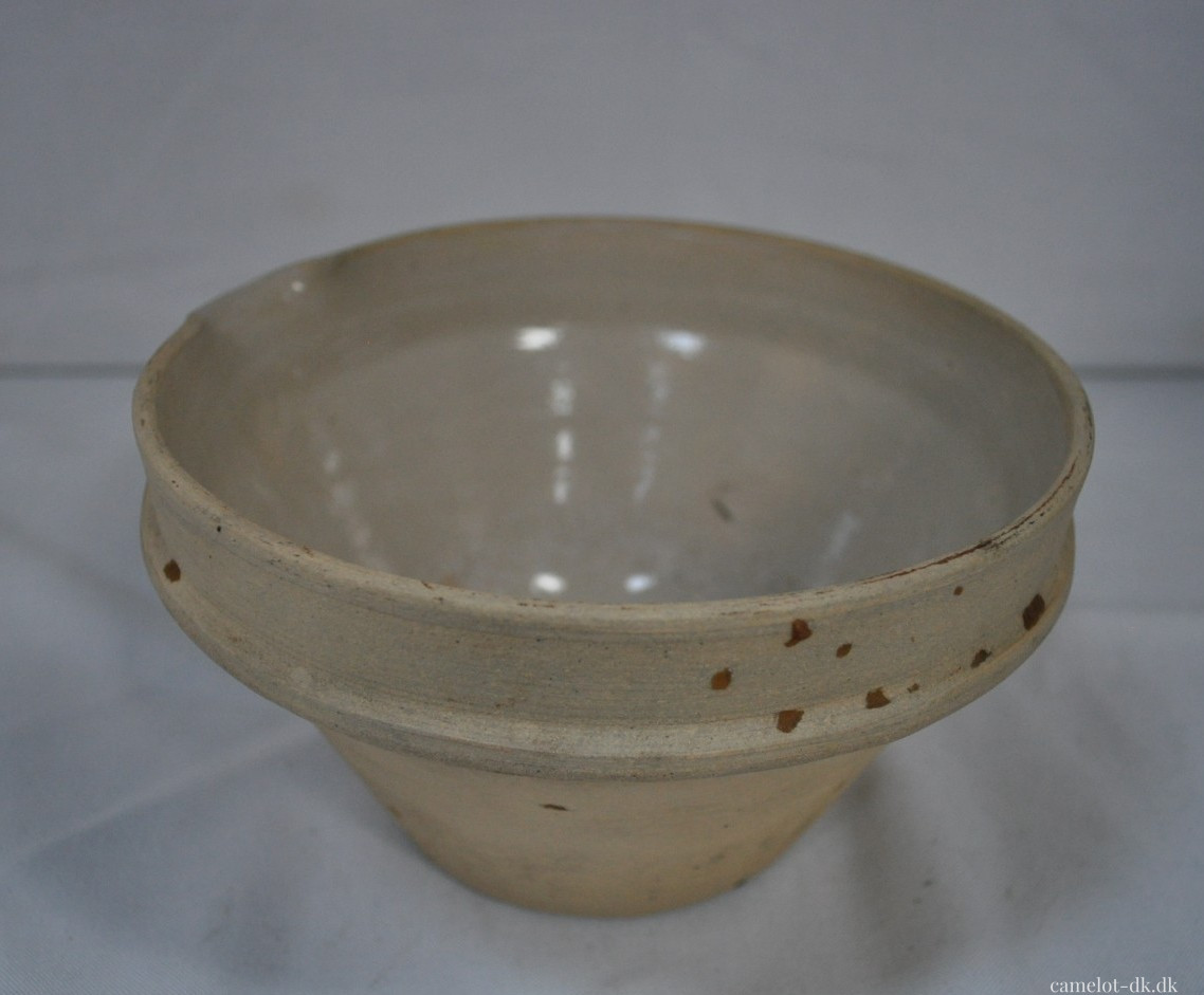 Fransk keramikskål
