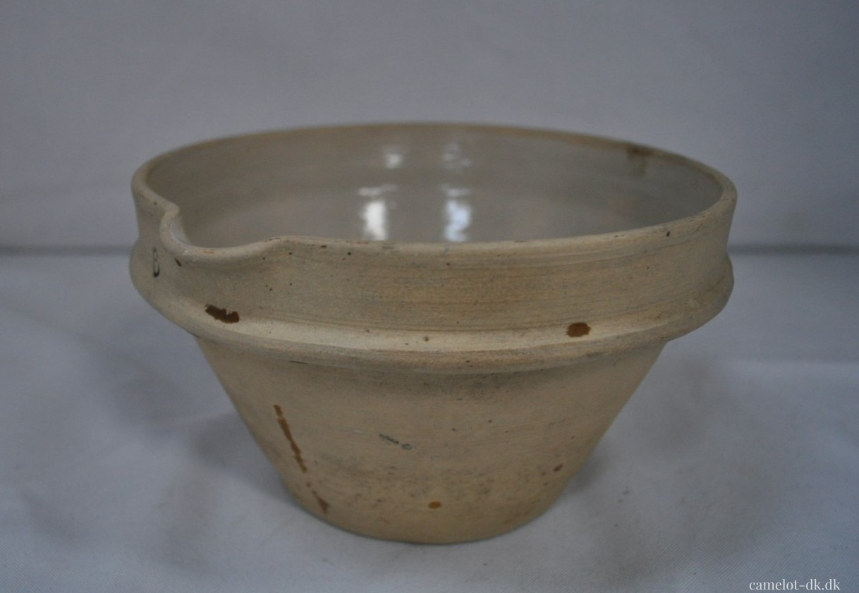 Fransk keramikskål
